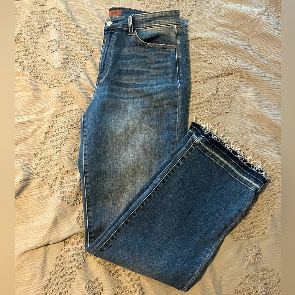Judy Blue dad jeans with released hem, new with tag. Style #JB82465DK.